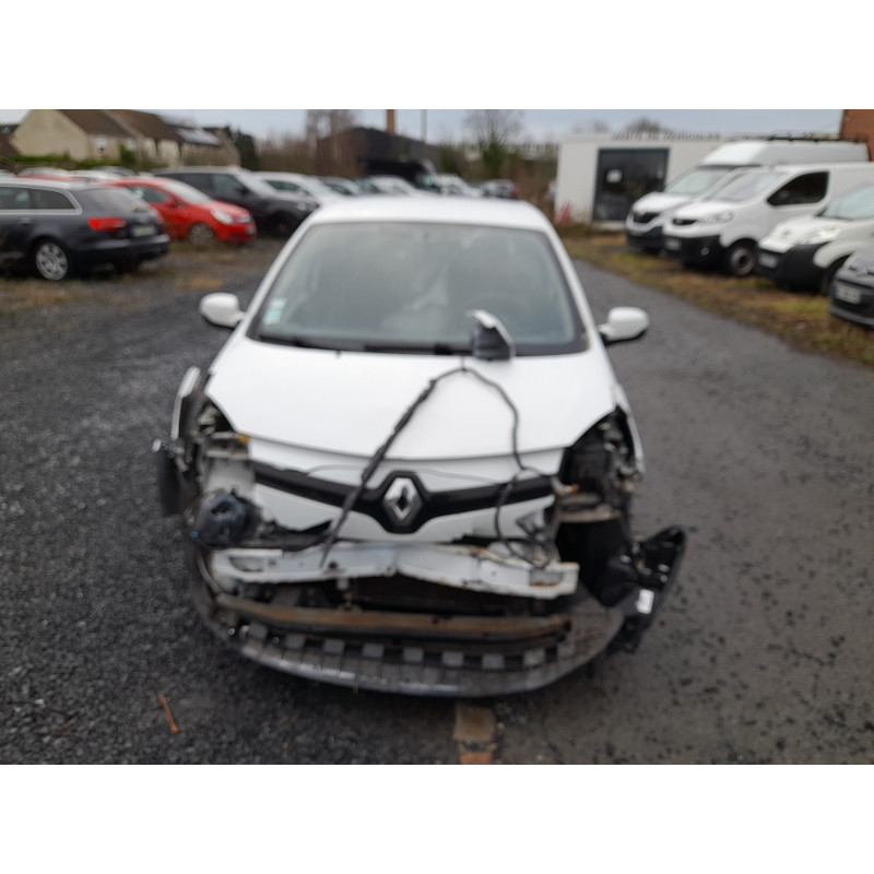 RENAULT TWINGO 2 PHASE 2 1.2i - 16V Photo n°5