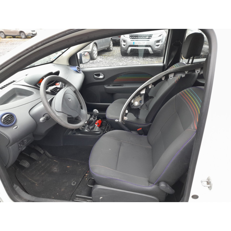 RENAULT TWINGO 2 PHASE 2 1.2i - 16V Photo n°7