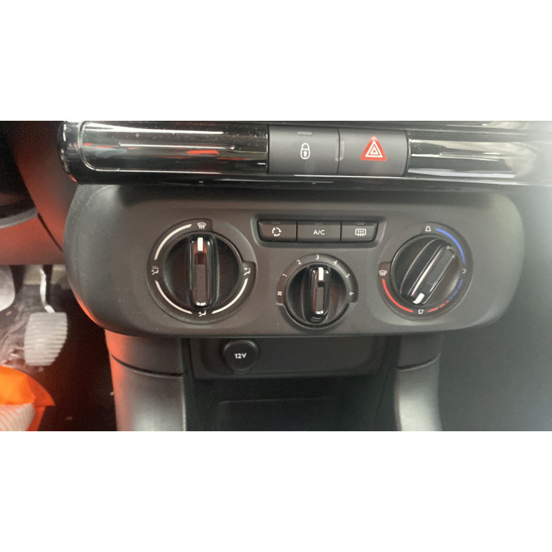 CITROEN C3 3 PHASE 2 1.2 VTI - 12V Photo n°17
