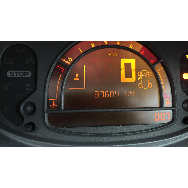 RENAULT MODUS PHASE 2 1.2i - 16V Photo n°10