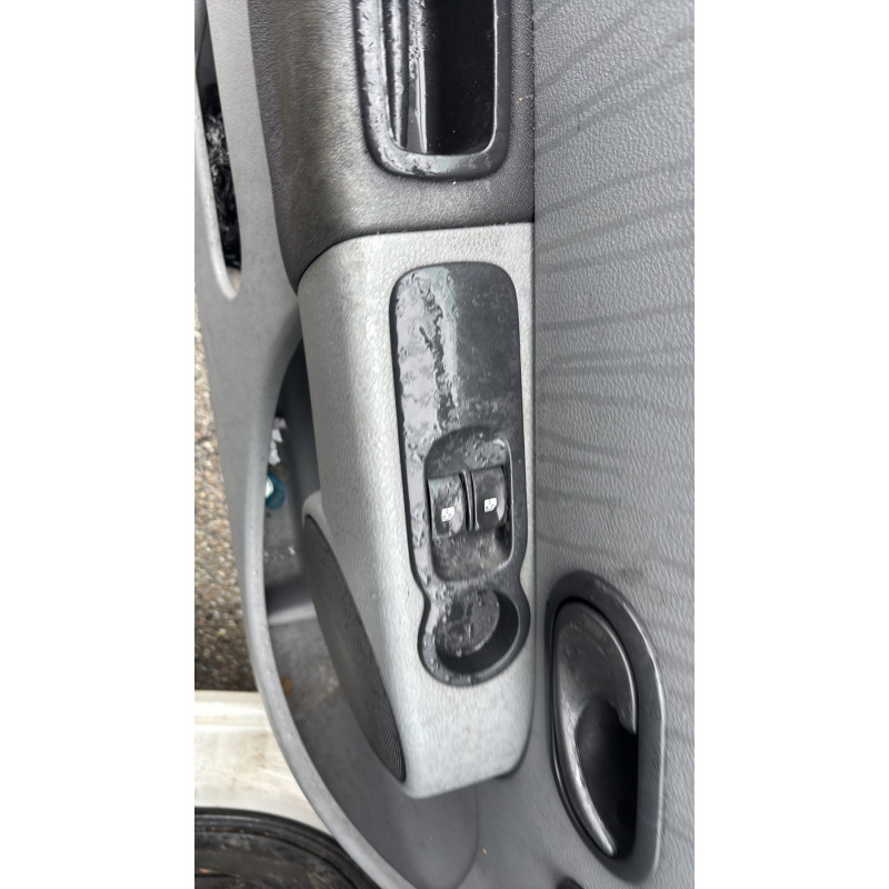 RENAULT MODUS PHASE 2 1.2i - 16V Photo n°16