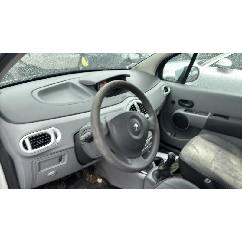 RENAULT MODUS PHASE 2 1.2i - 16V Photo n°17