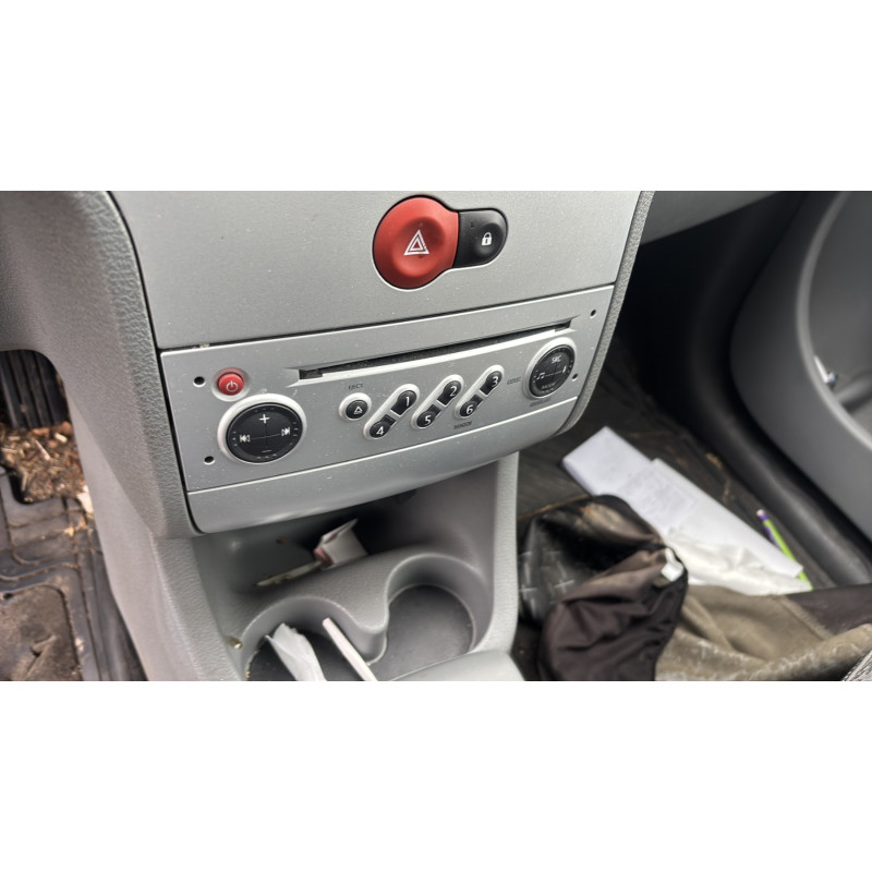 RENAULT MODUS PHASE 2 1.2i - 16V Photo n°23