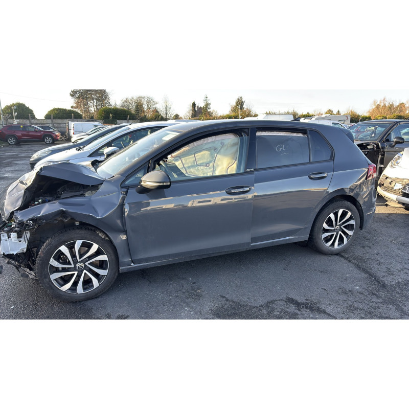 VOLKSWAGEN GOLF 8 PHASE 1 2.0 TDI - 16V TURBO Photo n°6
