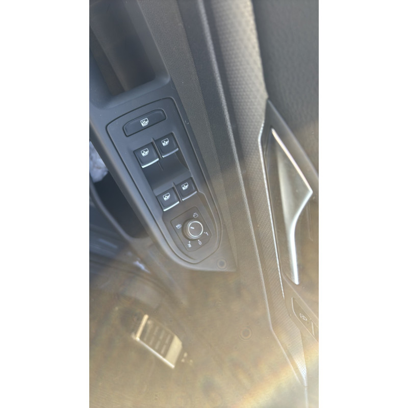 VOLKSWAGEN GOLF 8 PHASE 1 2.0 TDI - 16V TURBO Photo n°10