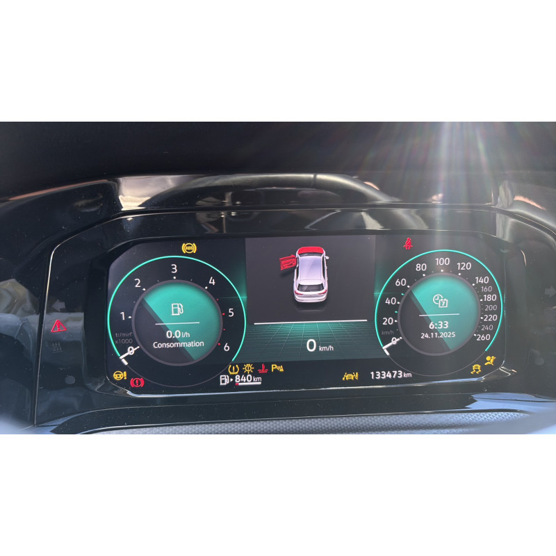 VOLKSWAGEN GOLF 8 PHASE 1 2.0 TDI - 16V TURBO Photo n°15