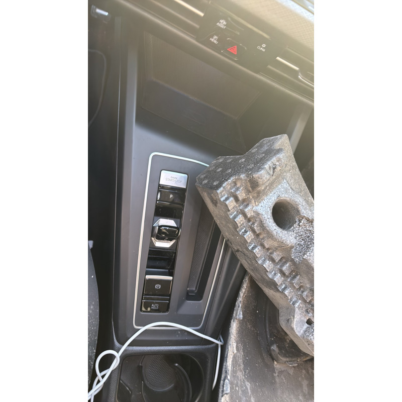 VOLKSWAGEN GOLF 8 PHASE 1 2.0 TDI - 16V TURBO Photo n°19