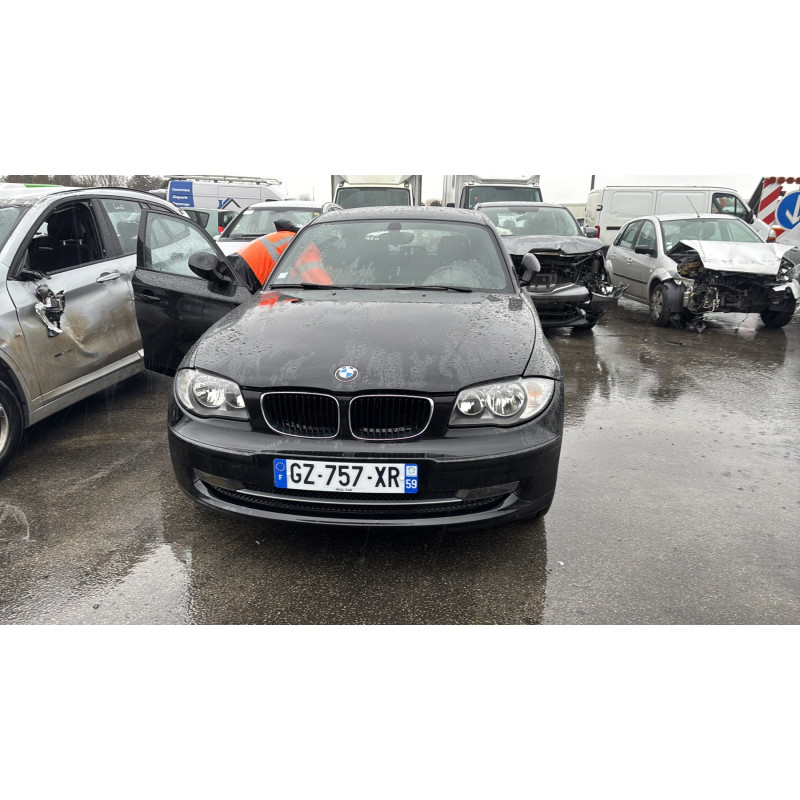 BMW SERIE 1 E87 PHASE 2 116d 2.0D - 16V TURBO Photo n°2