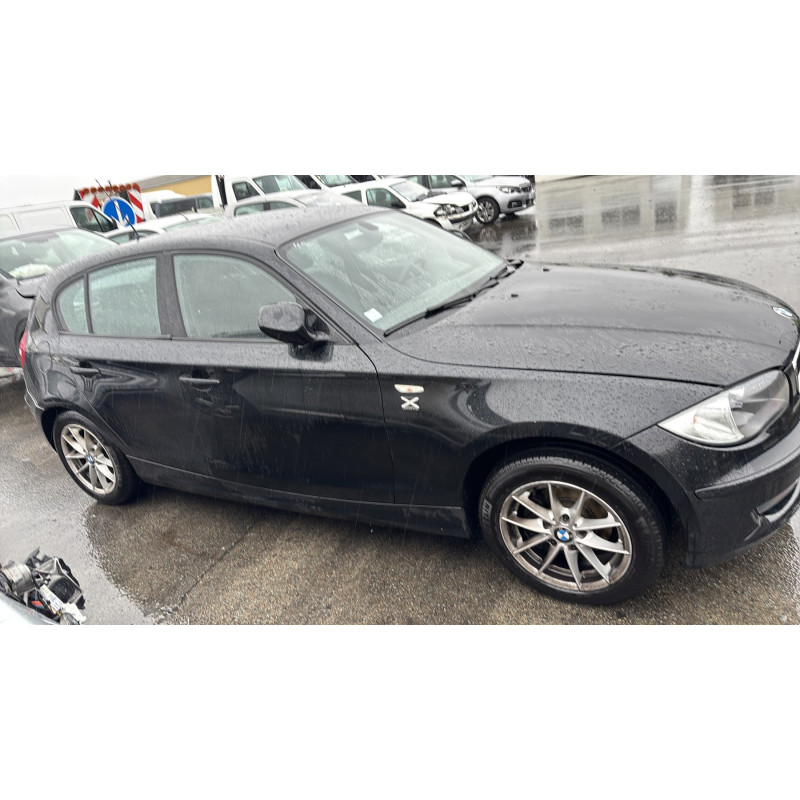 BMW SERIE 1 E87 PHASE 2 116d 2.0D - 16V TURBO Photo n°4