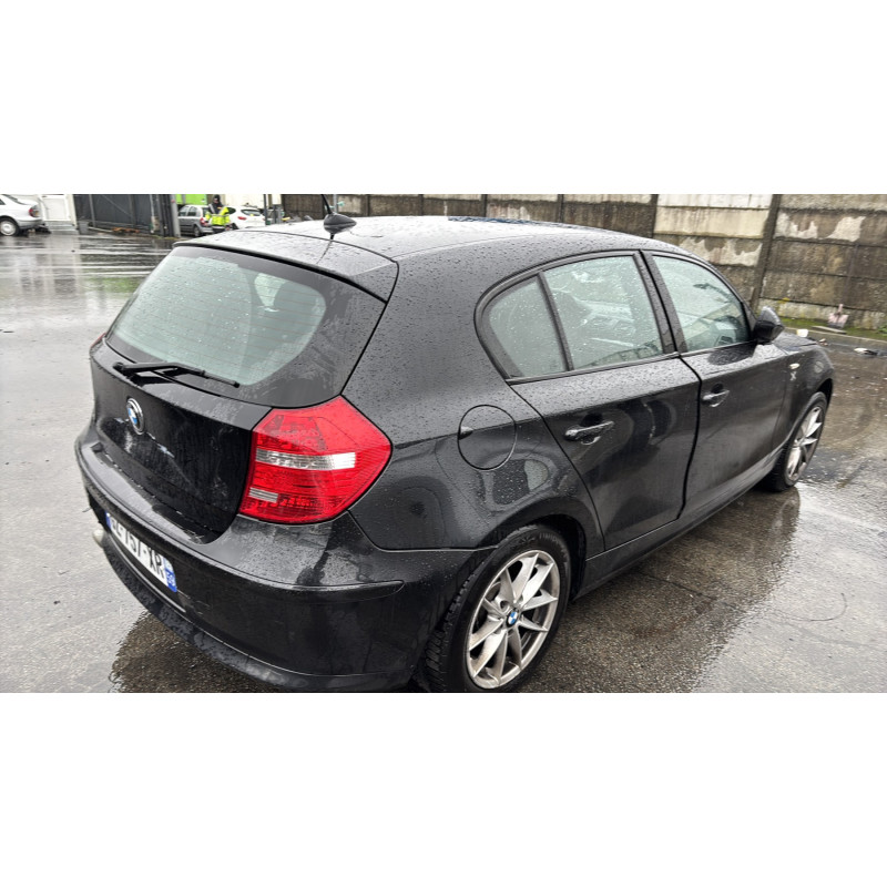 BMW SERIE 1 E87 PHASE 2 116d 2.0D - 16V TURBO Photo n°5