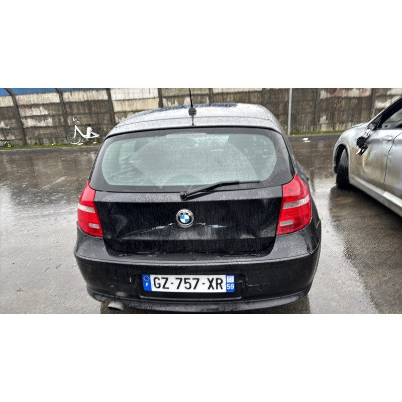 BMW SERIE 1 E87 PHASE 2 116d 2.0D - 16V TURBO Photo n°6