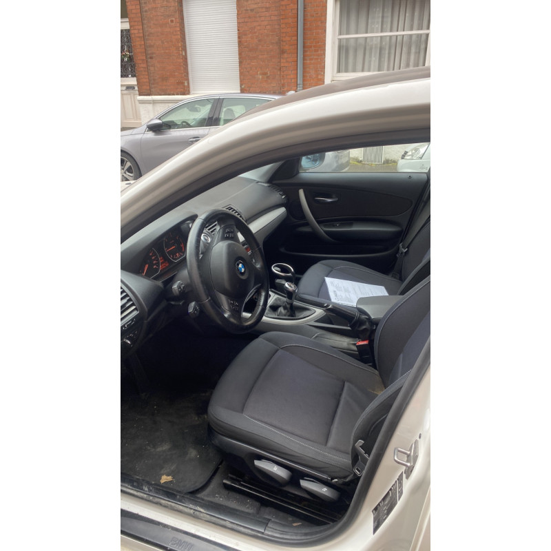 BMW SERIE 1 E87 PHASE 2 116d 2.0D - 16V TURBO Photo n°7