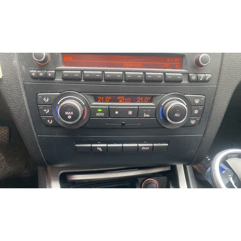 BMW SERIE 1 E87 PHASE 2 116d 2.0D - 16V TURBO Photo n°8