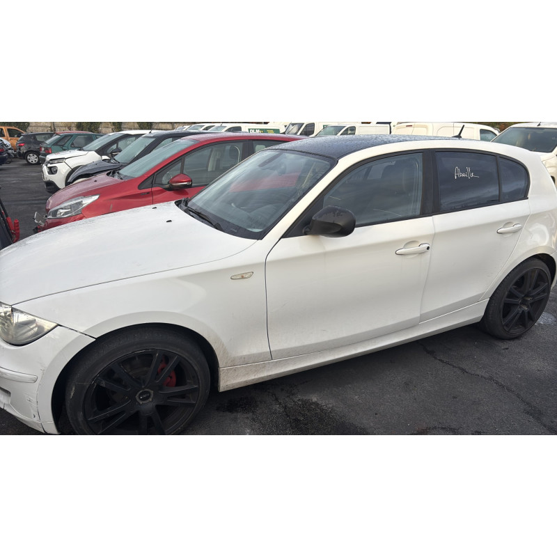 BMW SERIE 1 E87 PHASE 2 116d 2.0D - 16V TURBO Photo n°12