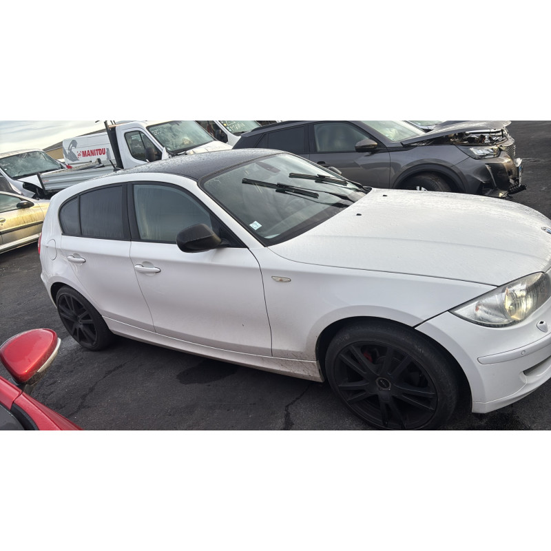 BMW SERIE 1 E87 PHASE 2 116d 2.0D - 16V TURBO Photo n°13