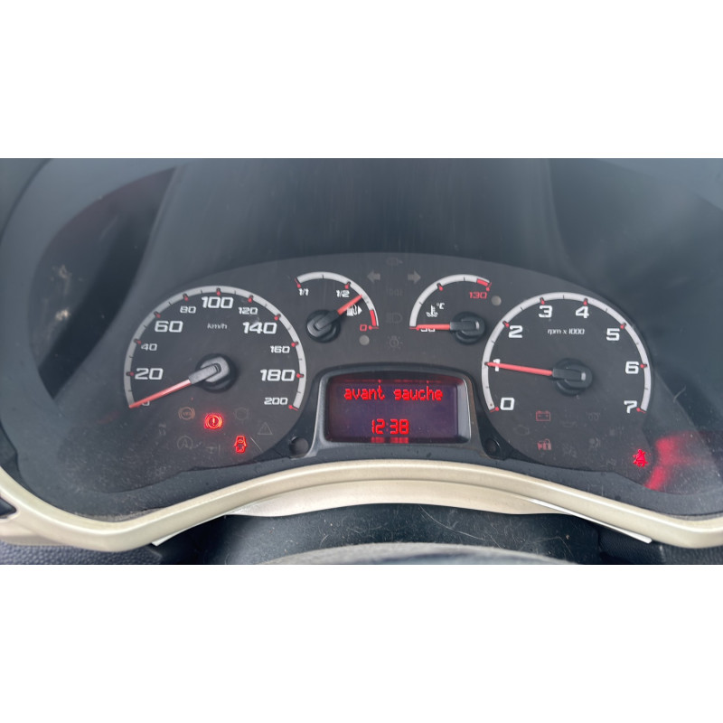 FORD KA 2 PHASE 2 1.2i - 8V Photo n°10