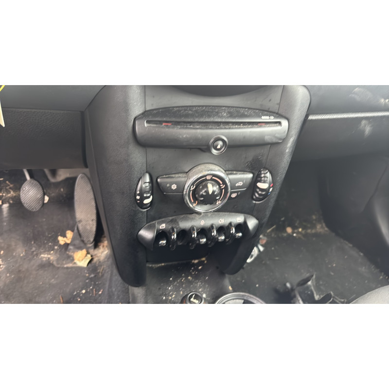 MINI MINI 2 R56 PHASE 2 1.6D - 16V TURBO ONE D Photo n°24