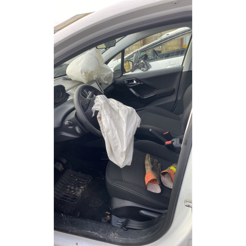 PEUGEOT 208 1 PHASE 2 1.6 BLUE HDI - 8V TURBO Photo n°7