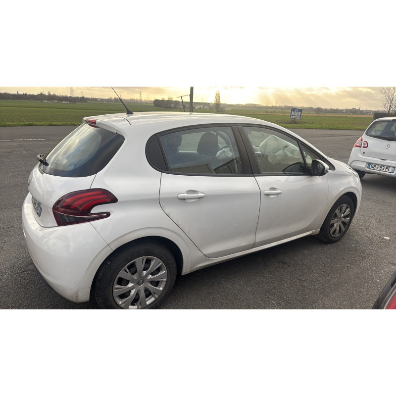 PEUGEOT 208 1 PHASE 2 1.6 BLUE HDI - 8V TURBO Photo n°13