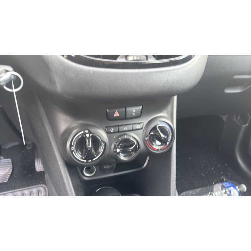 PEUGEOT 208 1 PHASE 2 1.6 BLUE HDI - 8V TURBO Photo n°22