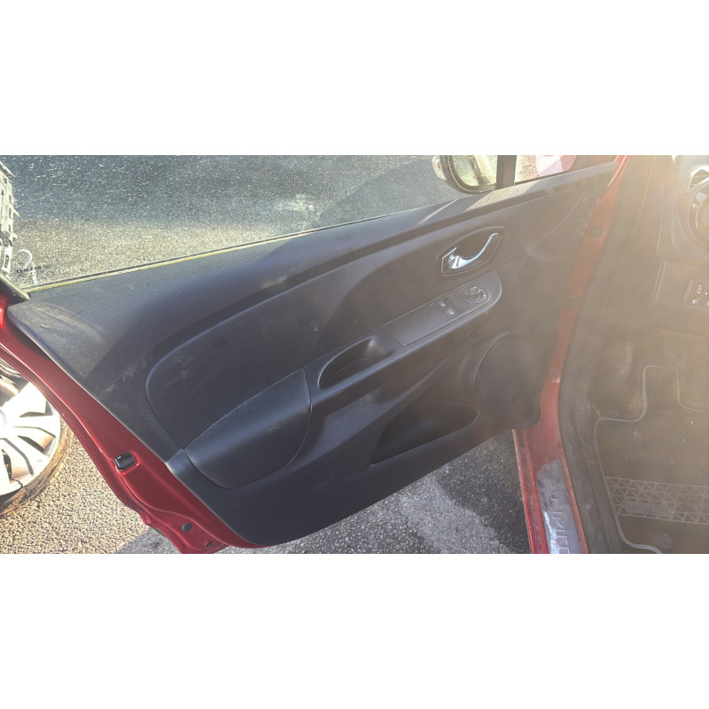 RENAULT CLIO 4 PHASE 1 1.2i - 16V Photo n°9