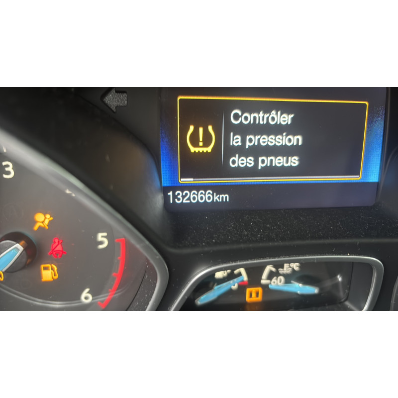 FORD FOCUS 3 PHASE 2 1.5 TDCI - 8V TURBO Photo n°16