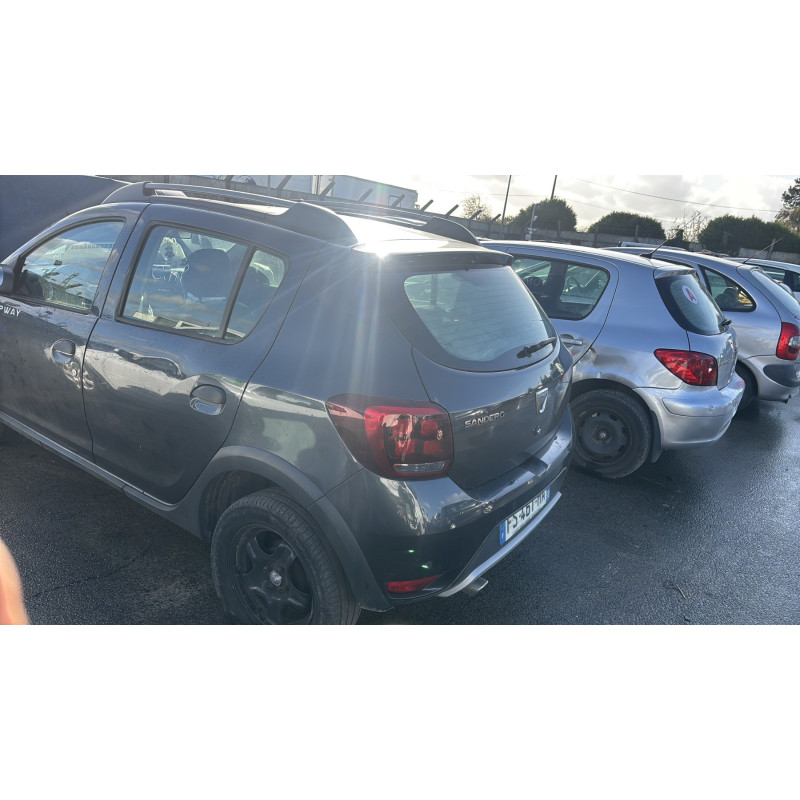 DACIA SANDERO 2 PHASE 2 1.0i - 12V TURBO TCE 100 Photo n°16