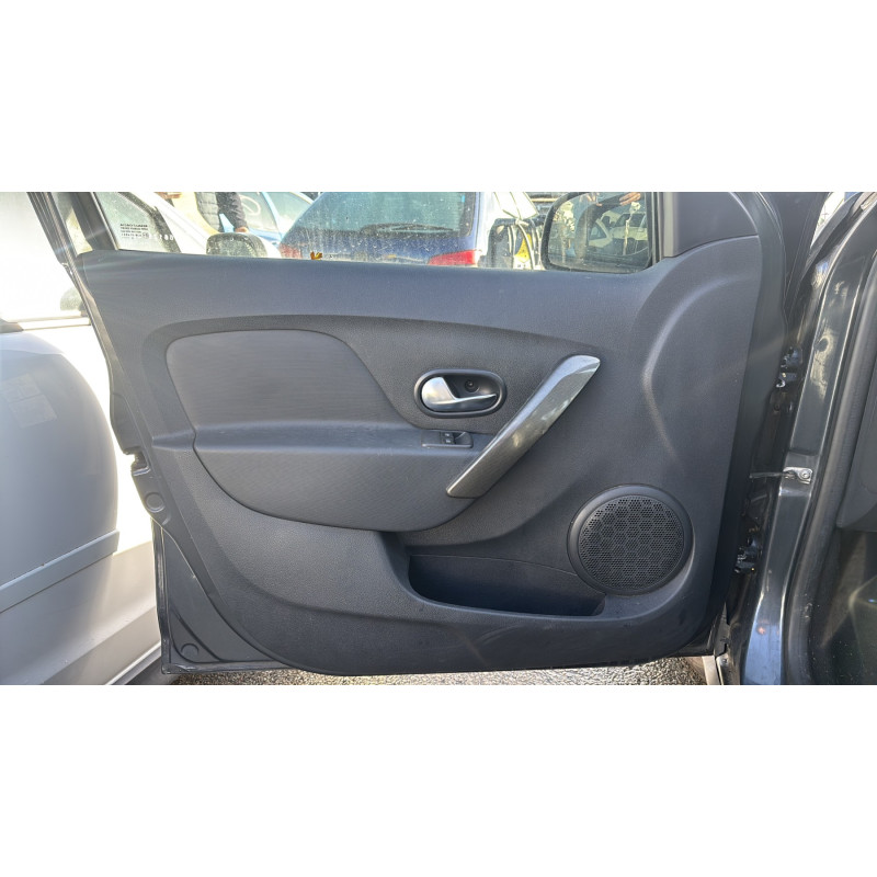 DACIA SANDERO 2 PHASE 2 1.0i - 12V TURBO TCE 100 Photo n°21