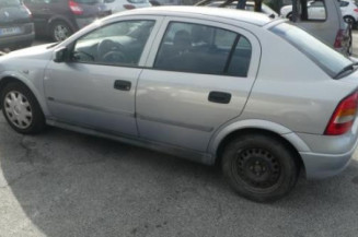 Serrure de coffre OPEL ASTRA G