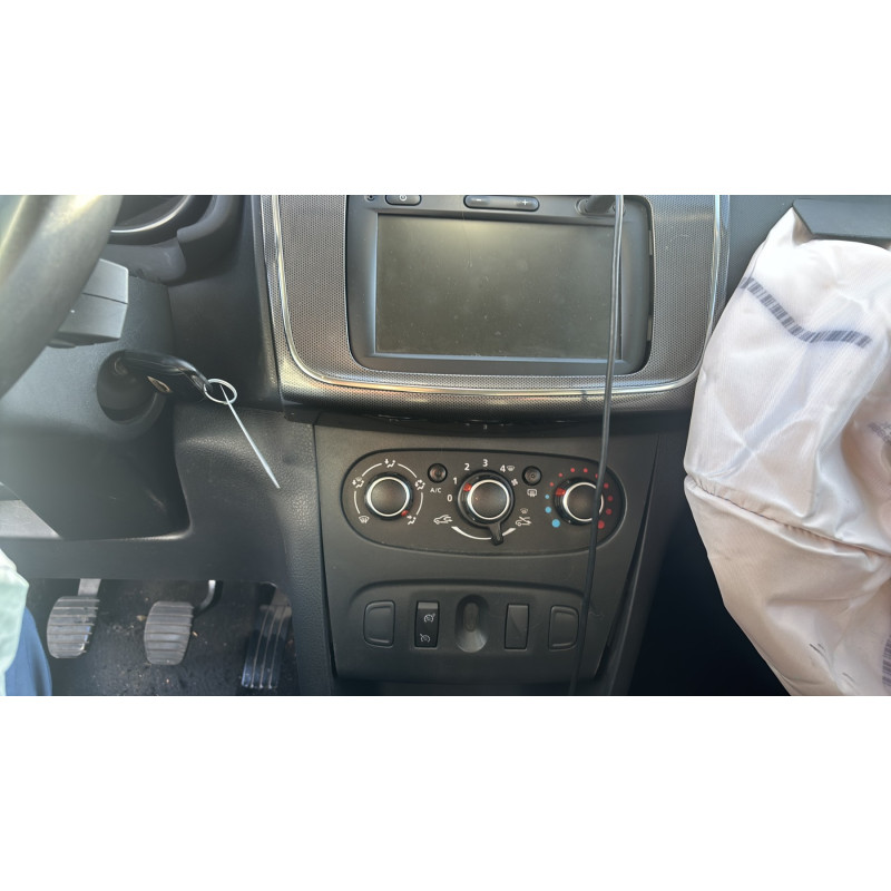 DACIA SANDERO 2 PHASE 2 1.0i - 12V TURBO TCE 100 Photo n°30