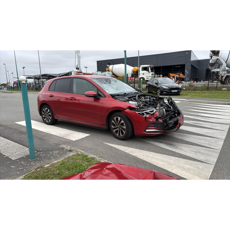VOLKSWAGEN GOLF 8 PHASE 1 1.0 TSI - 12V TURBO Photo n°2