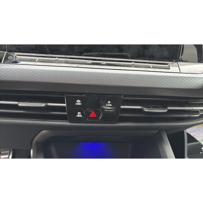 VOLKSWAGEN GOLF 8 PHASE 1 1.0 TSI - 12V TURBO Photo n°9