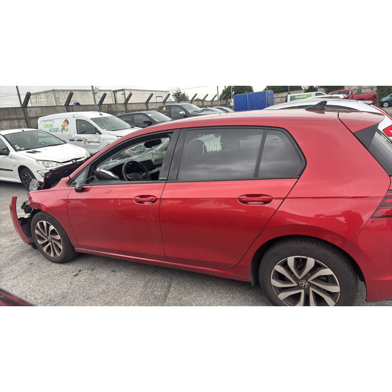 VOLKSWAGEN GOLF 8 PHASE 1 1.0 TSI - 12V TURBO Photo n°16