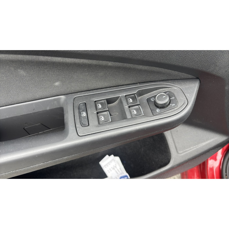 VOLKSWAGEN GOLF 8 PHASE 1 1.0 TSI - 12V TURBO Photo n°20