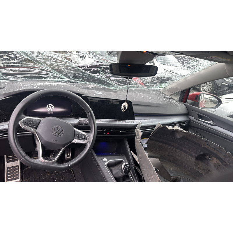 VOLKSWAGEN GOLF 8 PHASE 1 1.0 TSI - 12V TURBO Photo n°25