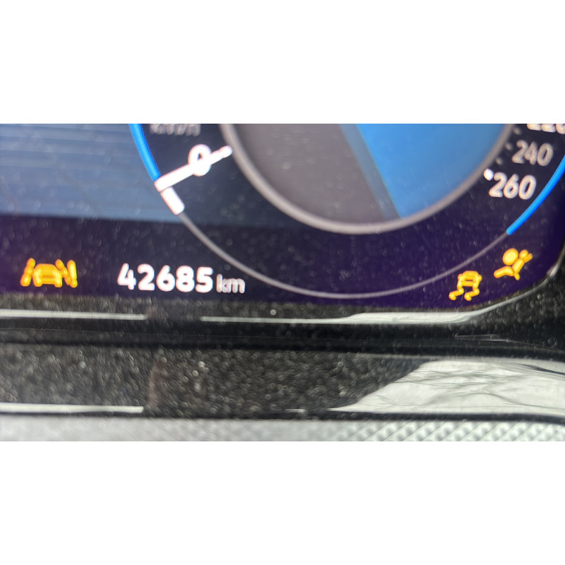 VOLKSWAGEN GOLF 8 PHASE 1 1.0 TSI - 12V TURBO Photo n°31