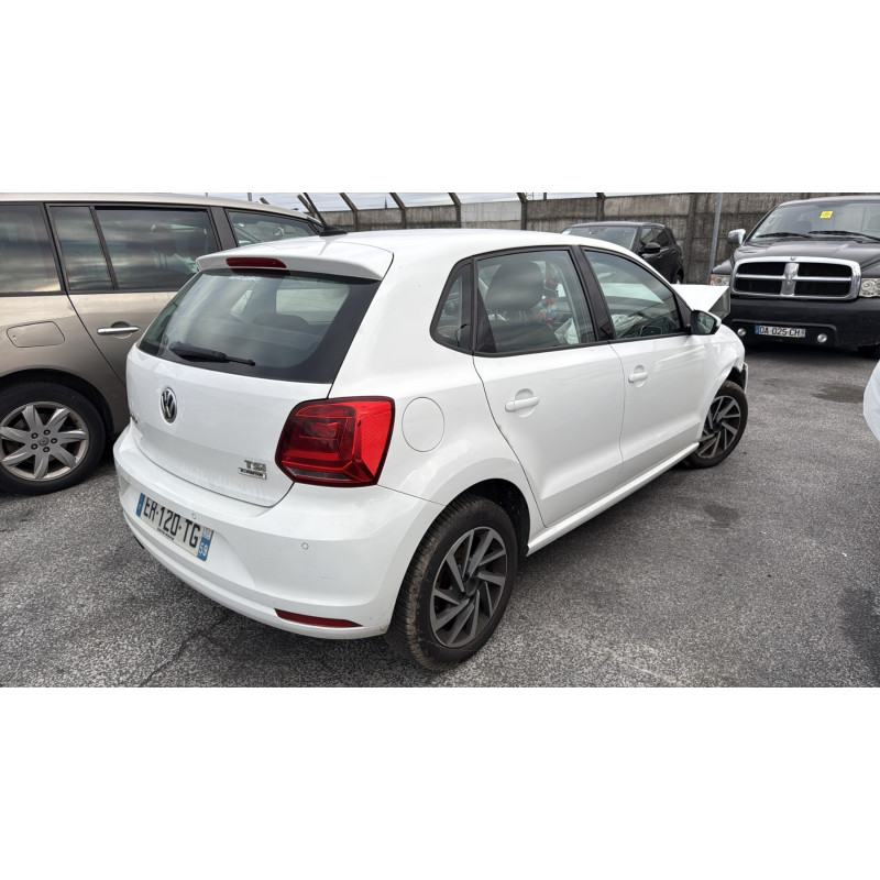 VOLKSWAGEN POLO 5 PHASE 2 1.2 TSI - 16V TURBO Photo n°3