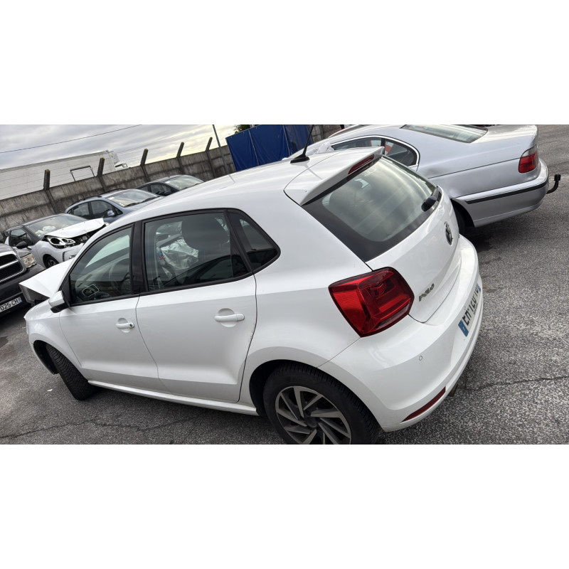 VOLKSWAGEN POLO 5 PHASE 2 1.2 TSI - 16V TURBO Photo n°6