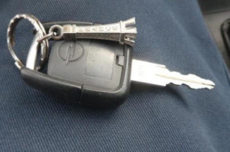 Serrure de coffre OPEL ASTRA G