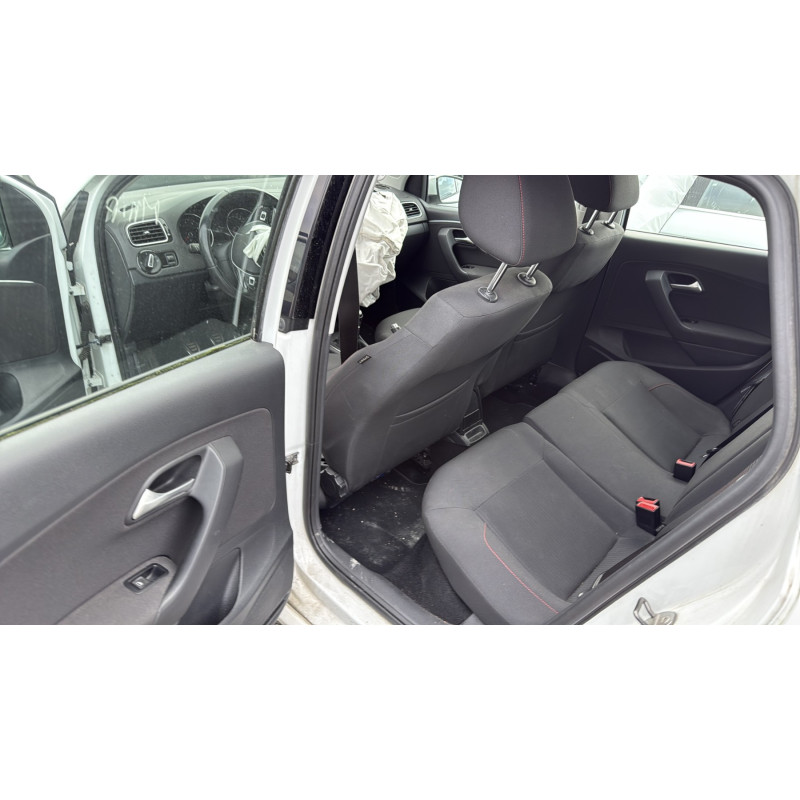 VOLKSWAGEN POLO 5 PHASE 2 1.2 TSI - 16V TURBO Photo n°13