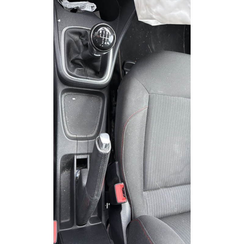 VOLKSWAGEN POLO 5 PHASE 2 1.2 TSI - 16V TURBO Photo n°18