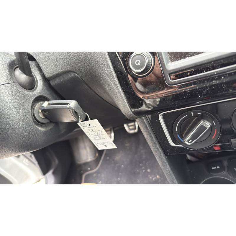 VOLKSWAGEN POLO 5 PHASE 2 1.2 TSI - 16V TURBO Photo n°19