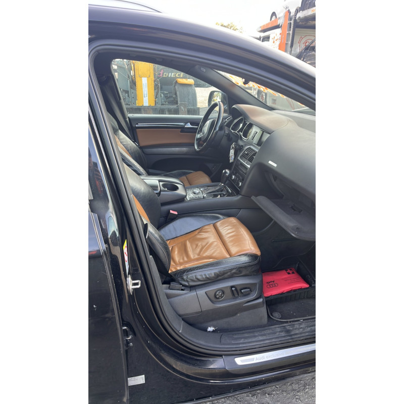 AUDI Q7 1 PHASE 1 3.0 TDI - 24V V6 TURBO QUATTRO 4X4 Photo n°6