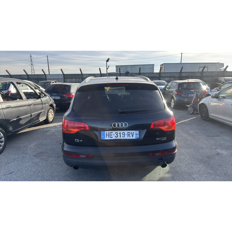 AUDI Q7 1 PHASE 1 3.0 TDI - 24V V6 TURBO QUATTRO 4X4 Photo n°17