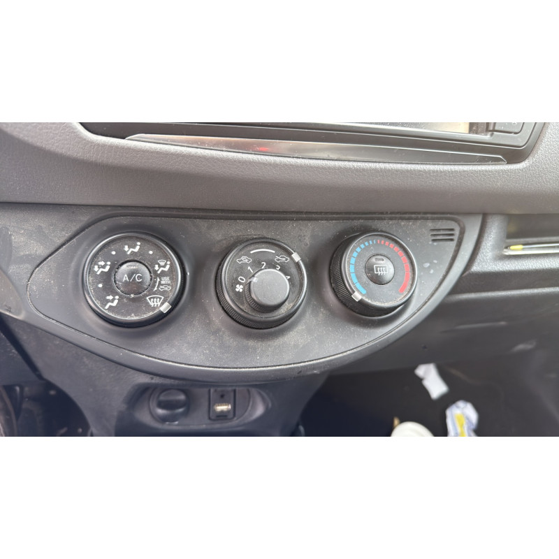 TOYOTA YARIS 3 PHASE 2 1.0 VVTI - 12V Photo n°22