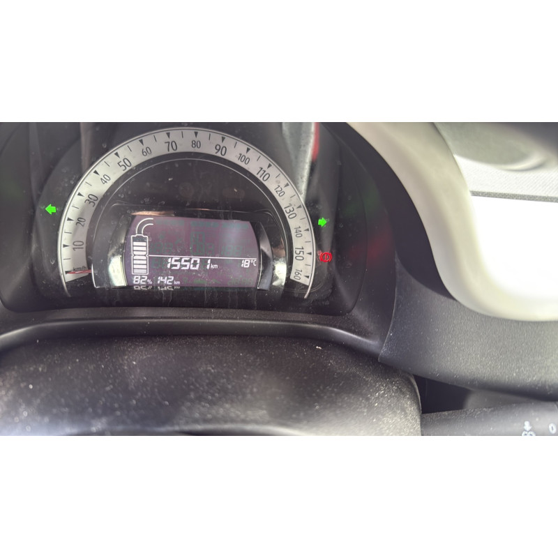 RENAULT TWINGO 3 PHASE 2 ZE Photo n°16