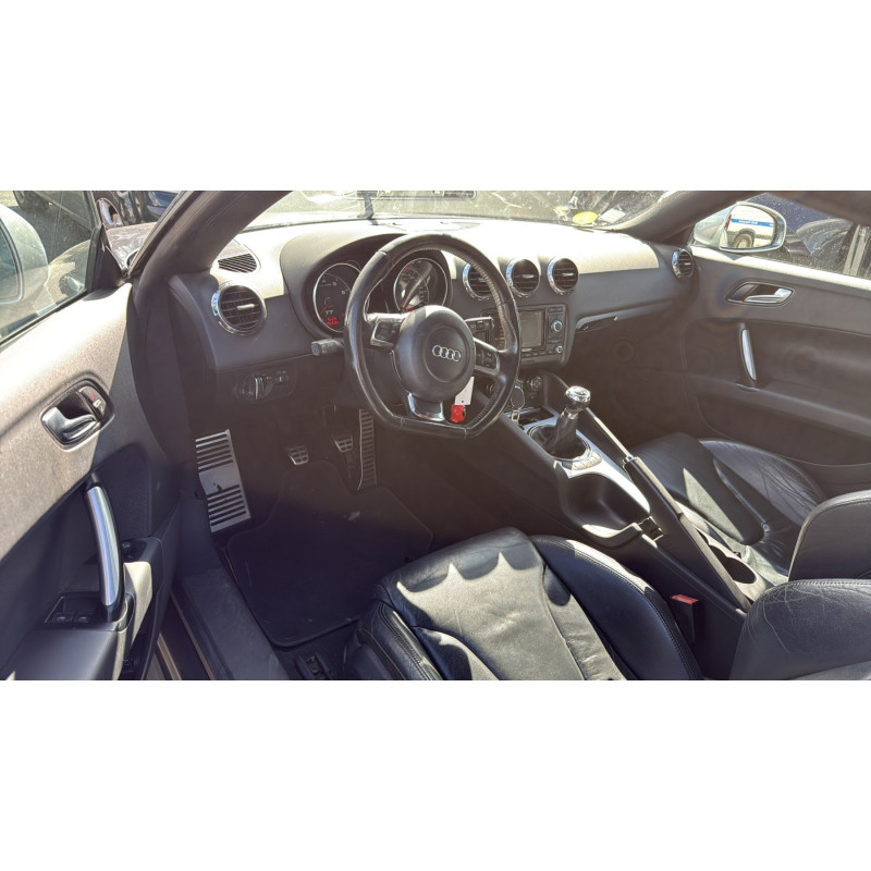 AUDI TT 2 COUPE PHASE 1 2.0 TFSI - 16V TURBO Photo n°9
