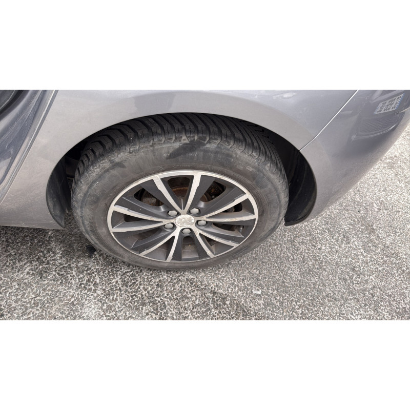 PEUGEOT 308 2 PHASE 2 1.2 PURETECH - 12V TURBO Photo n°28