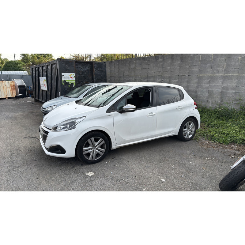 PEUGEOT 208 1 PHASE 2 1.2 VTI - 12V Photo n°1