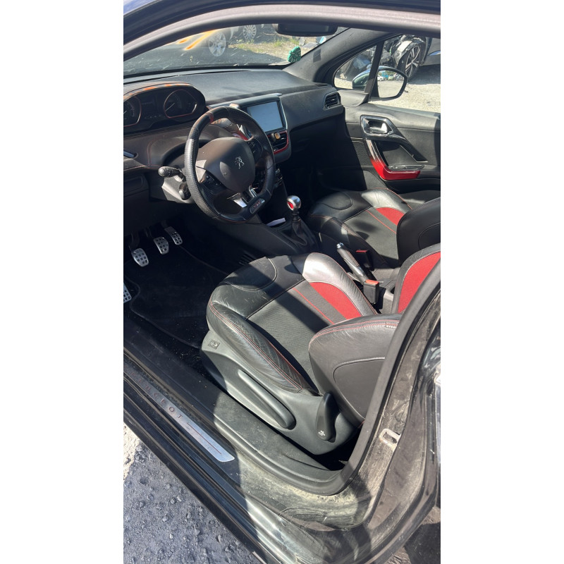 PEUGEOT 208 1 PHASE 1 1.6 THP - 16V TURBO Photo n°6